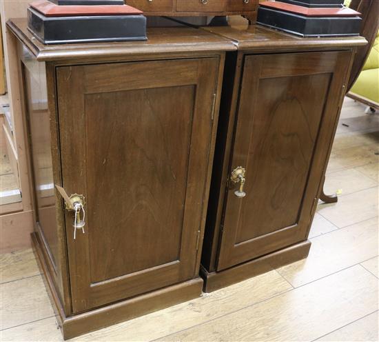 A pair of mahogany bedside cabinets W.46cm